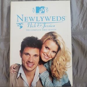 MTV White/Blue Newlyweds Nick & Jessica The 1st Season